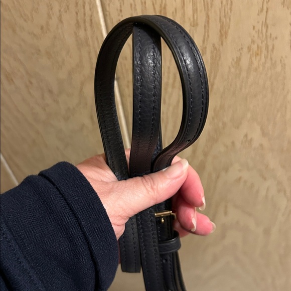 Coach navy, Prairie Satchel, Leather Bag, crossbody strap.  Cat friendly, NS - Picture 16 of 16